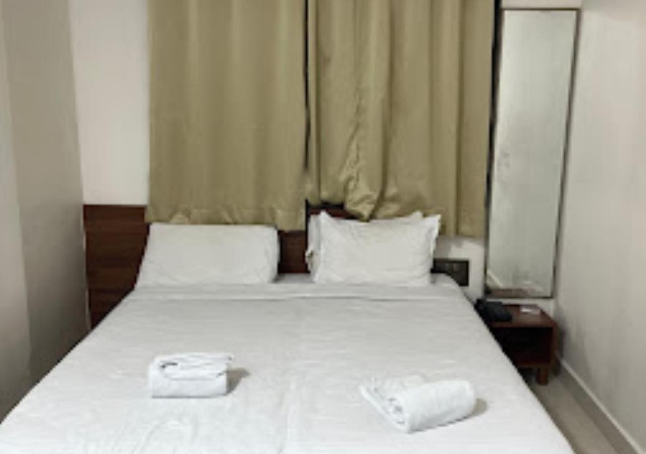 Hotel Rajwada Kapurhol Kapurwahal Экстерьер фото